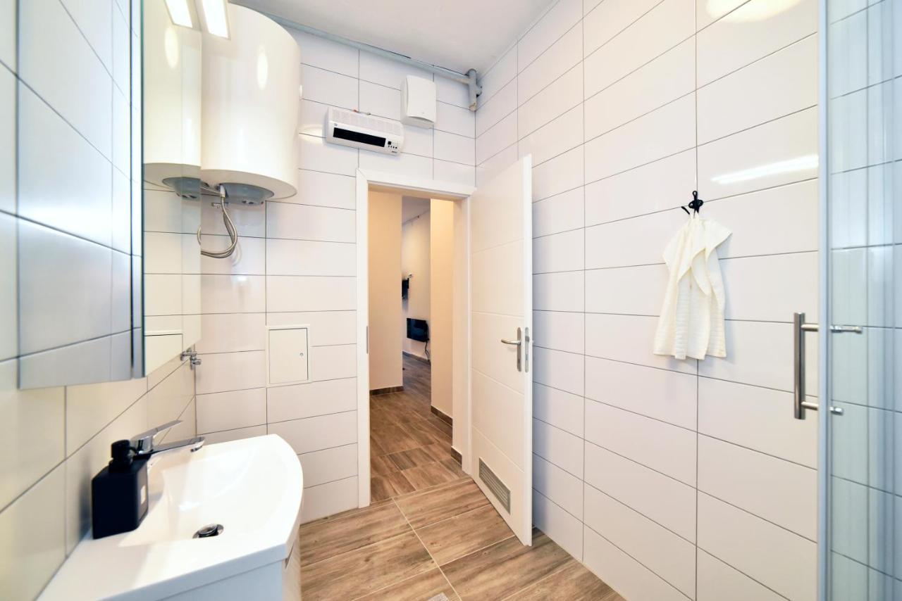 Apartments Dubec เซสเวเต ภายนอก รูปภาพ