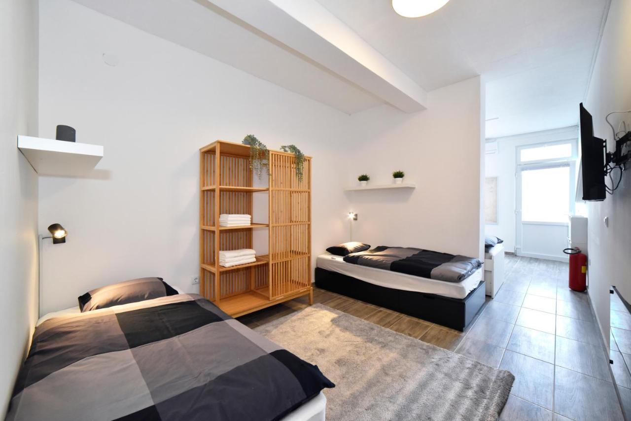 Apartments Dubec เซสเวเต ภายนอก รูปภาพ