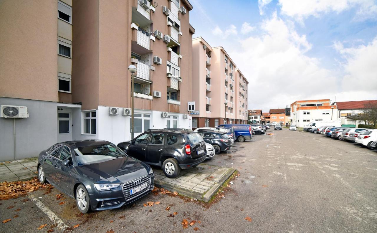 Apartments Dubec เซสเวเต ภายนอก รูปภาพ