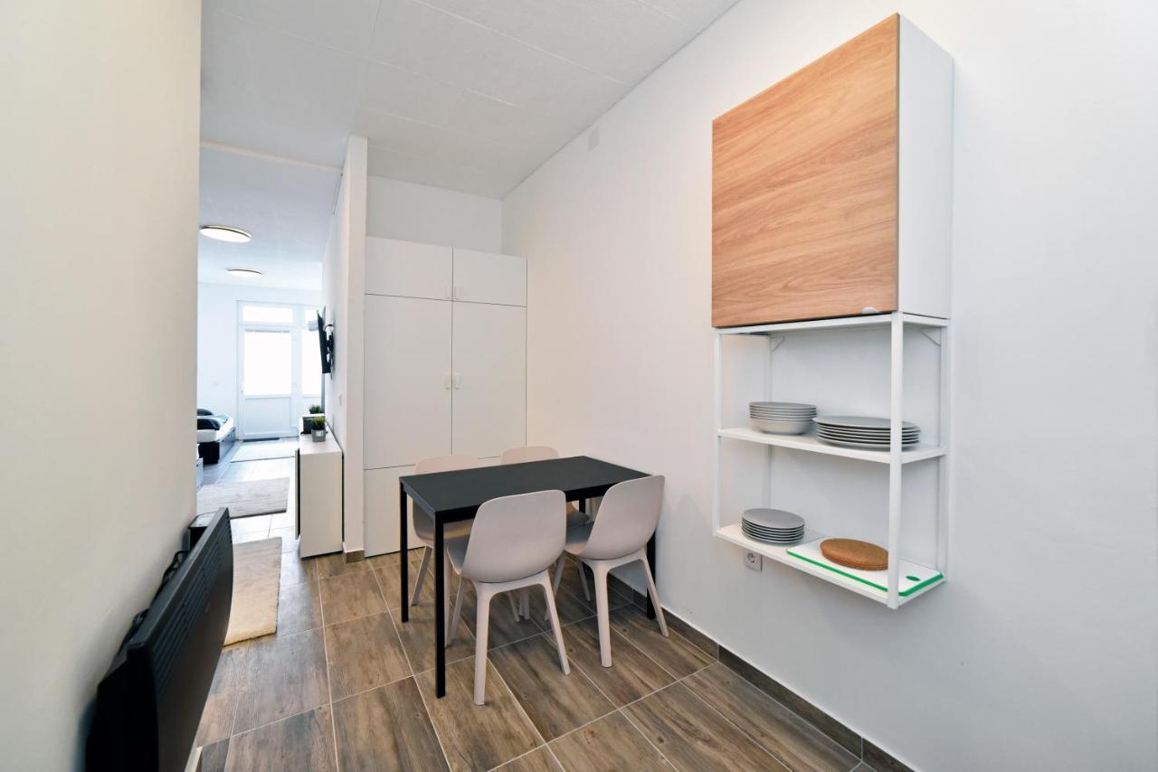 Apartments Dubec เซสเวเต ภายนอก รูปภาพ
