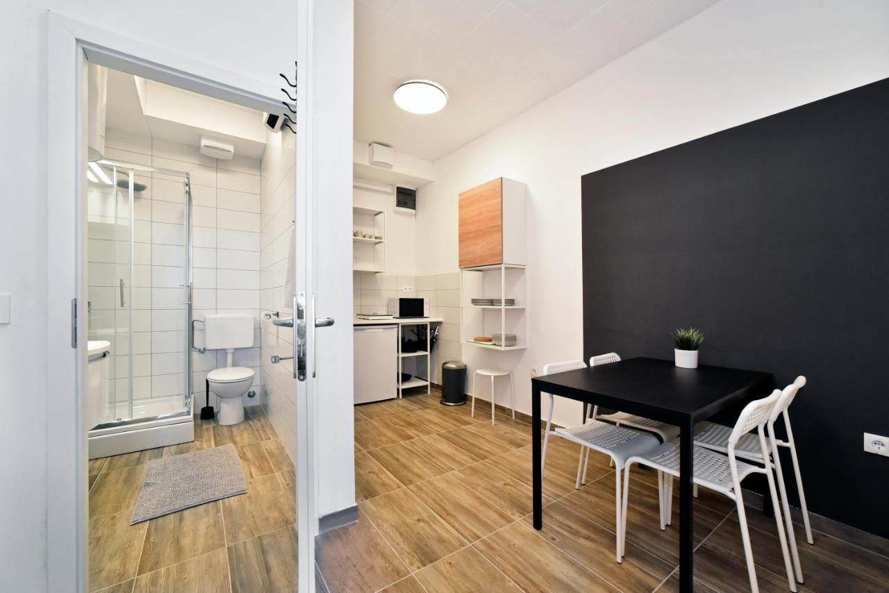 Apartments Dubec เซสเวเต ภายนอก รูปภาพ